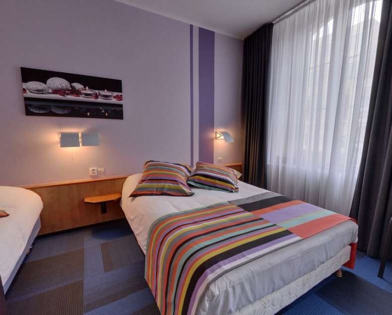 Hôtel de Paris  Hôtel-restaurant de Paris