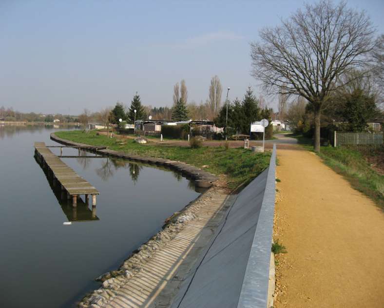 Mairie de Holving Camping fishers’ refuge