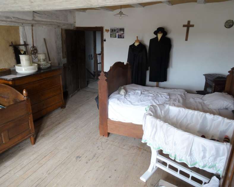 Les Amis de la Maison des Arts et des Traditions Porte ouverte de la Maison des Arts et Traditions de Rouhling