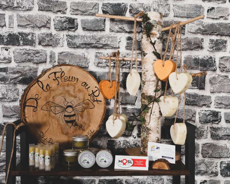 Ombres et Lumières De la fleur au pot - natural cosmetics