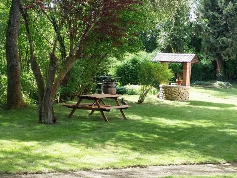 Christiane LEONARD  Gîte du Moulin-Haut