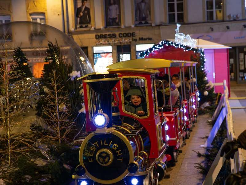 Ville de Thionville Le village des enfants - Petit train sur rail