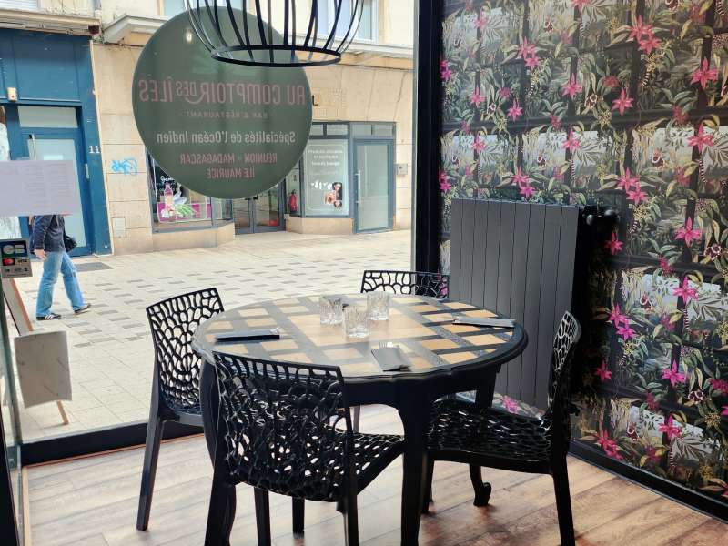 Thionville Commerces Au comptoir des iles