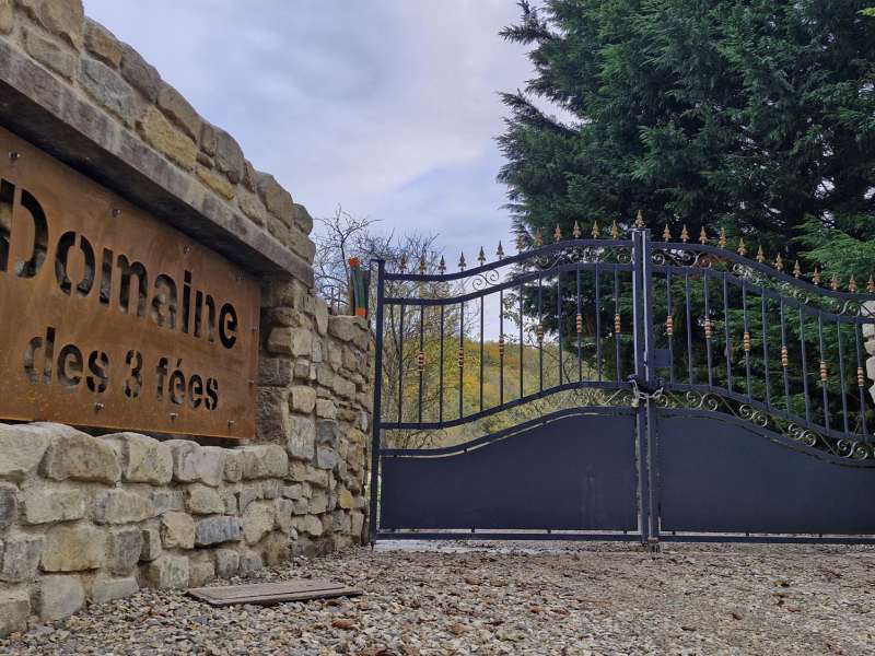 Sabine Ochem - Le Domaine des Trois Fées Domaine des Trois Fées