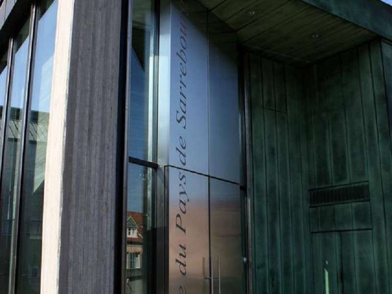 Ville de Sarrebourg  Exposition Objets de l'acquisition à l'exposition