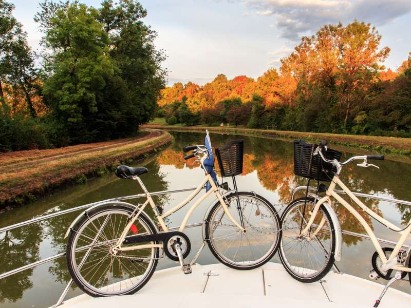 LES CANALOUS Boat rental Les Canalous