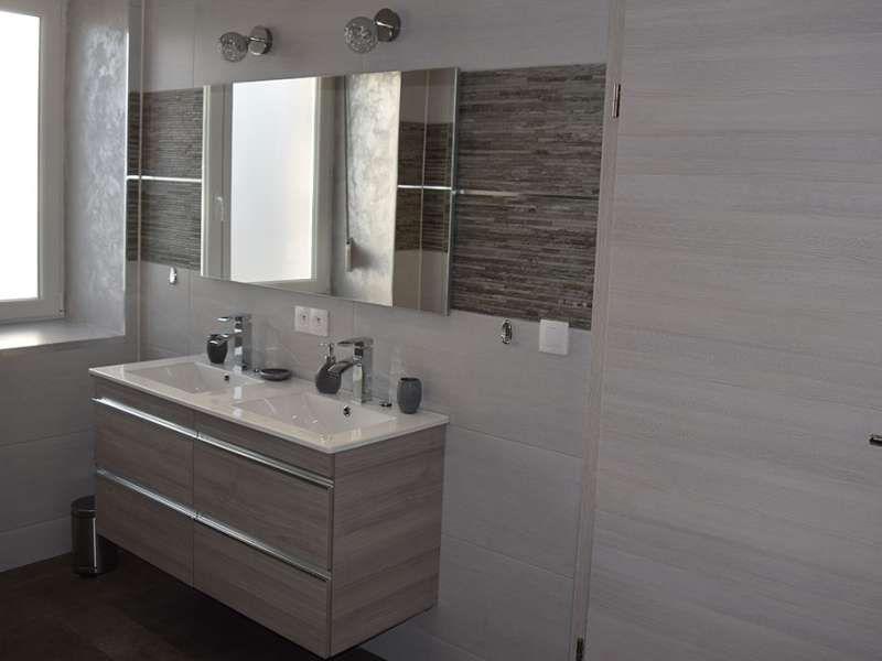 Valérie Muller  Le gîte de Maya