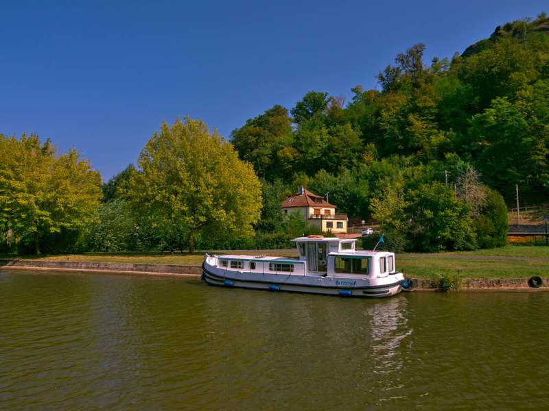 RIVER CRUISE BETWEEN LUTZELBOURG AND NANCY