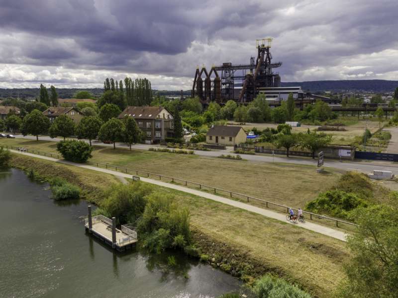 LA VOIE BLEUE CYCLE ROUTE - THIONVILLE - METZ