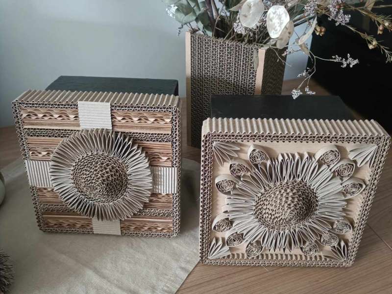 Manu'Elle  Manu'elle - decorative objects and furniture in recycled cardboard