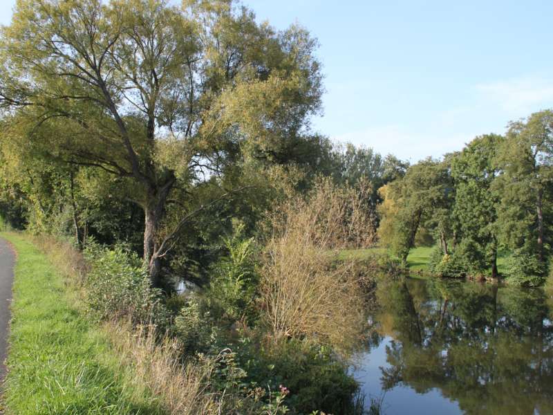 Sarreguemines Tourisme Voie verte du canal de la sarre / green way of the canal of the sarre