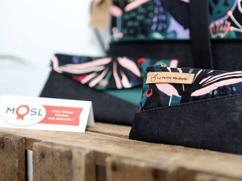 Ombres et lumières  La petite mirabelle