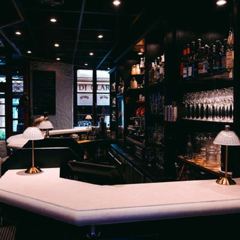 Emma Rochefeuille Bar Autour du Zinc