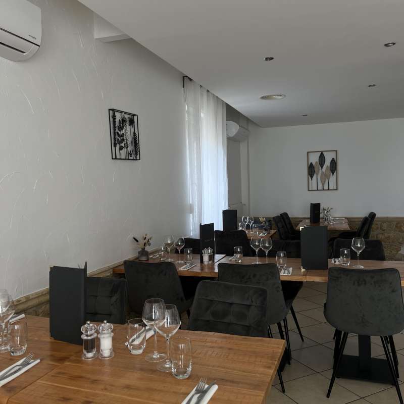 PTT  Restaurant aux bouchées d'or