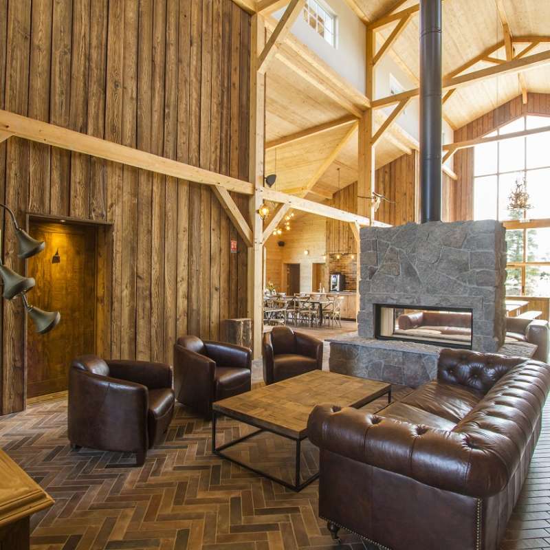 Morgane Bricard Hébergement insolite - La Grange du Nouveau Monde