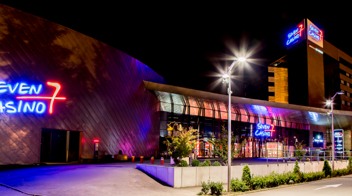 Seven Casino