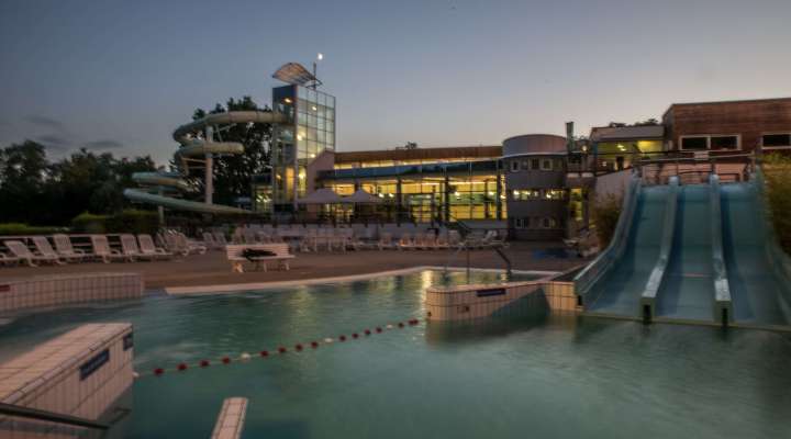 Piscine complexe nautique Aquagliss