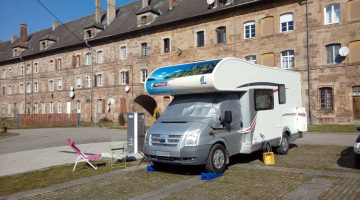 Aire de camping-cars