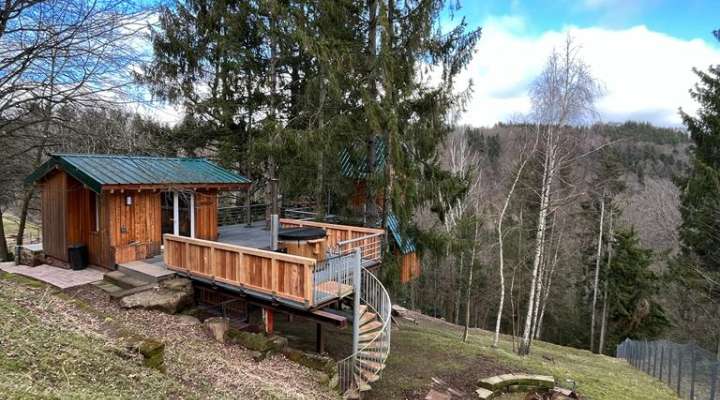 Hébergement insolite - Les cabanes de la verrerie