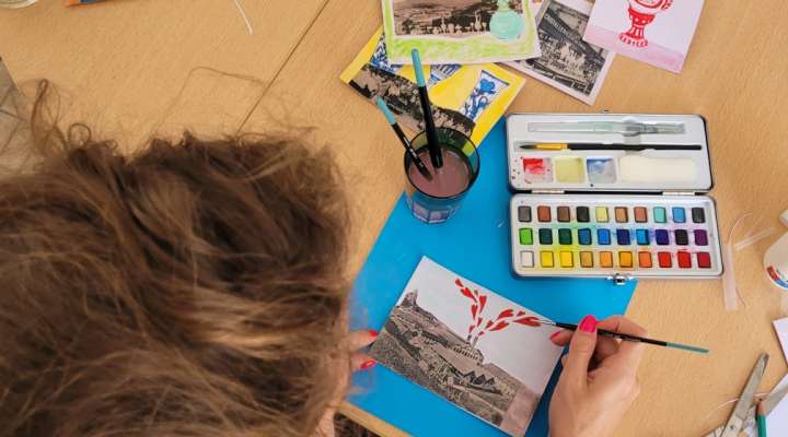Atelier carte postale & Goûter coloré