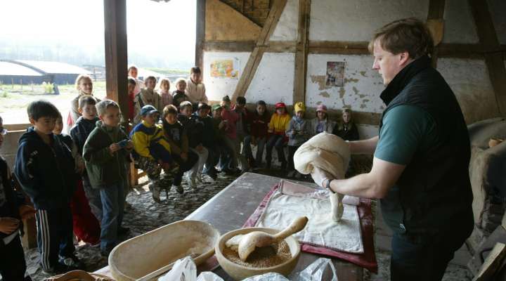L'été des Curieux - Atelier en famille, la boulangerie romaine