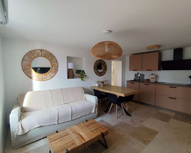 DR LA GRANGE AUX FEES La grange aux fées - Alpage