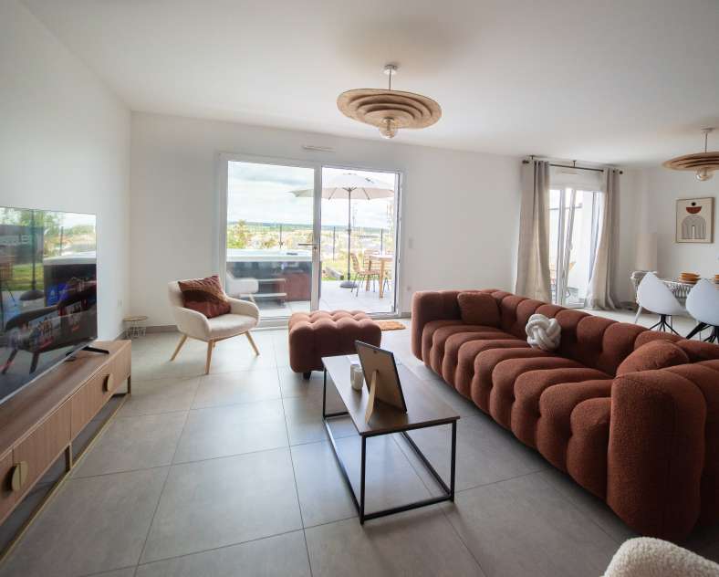 Joanna Léonard Gite La Bulle Dorée