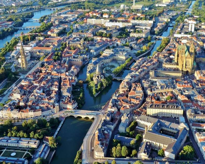 Solis Mettensis Promenade en bateau Bandièra