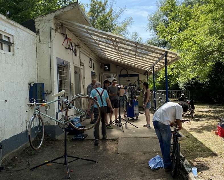 Association Reprenons le Guidon Atelier vélo - Reprenons le guidon