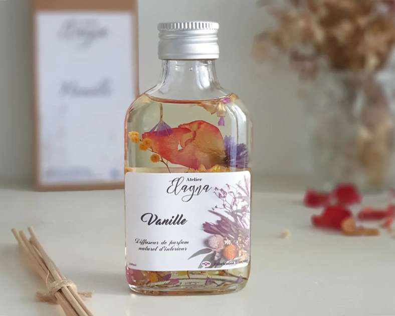 Virginie – Artisane cirier  Atelier Elagna