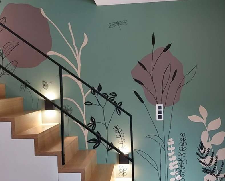 Elle dessine sur les murs Elle dessine sur les murs