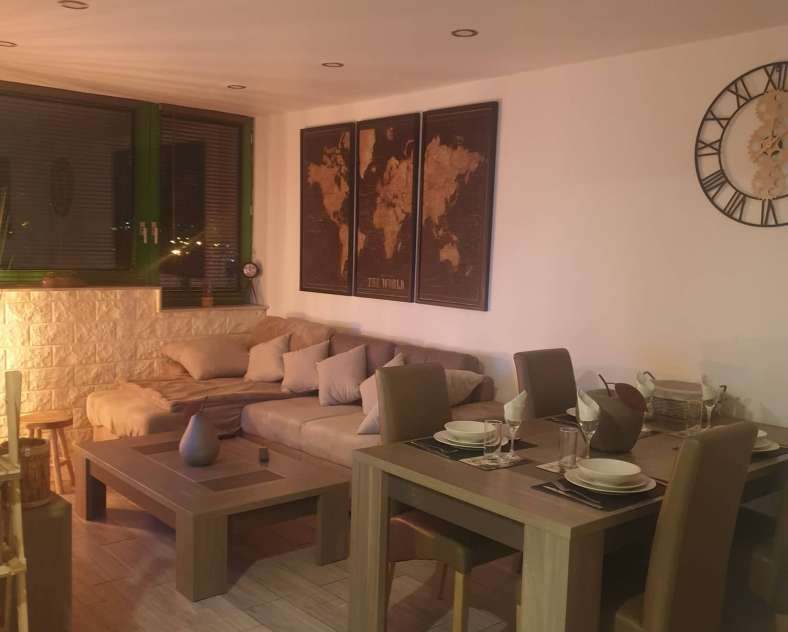 Mr GORID  Meublé Imgmloc