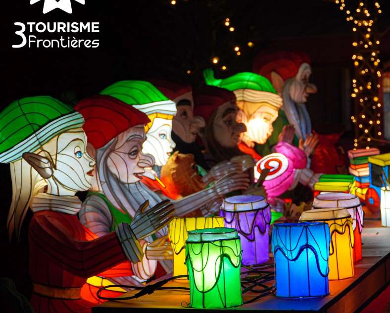 MONTLAUR Céline - Trois Frontières Tourisme Le village du Père Noël