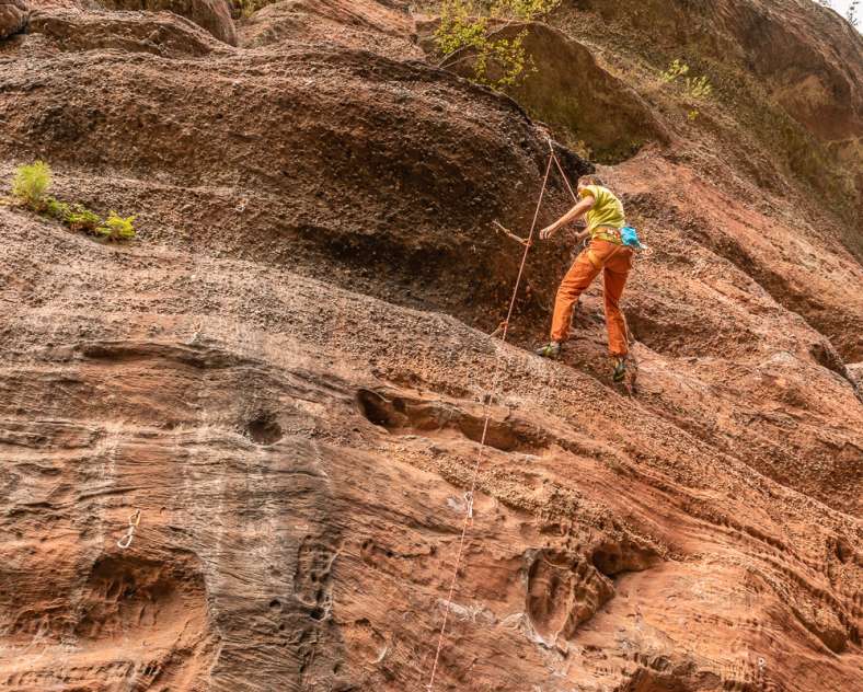 P. Bucher Escalade - Rocher du Canal