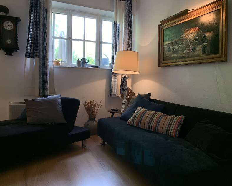 Valérie SARRBACH Meublé de tourisme Les Glycines