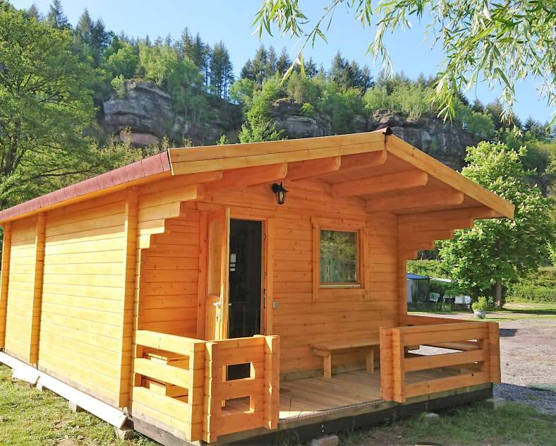 Camping Piscine du Plan Incliné  Hébergements insolites en kotas, pods et chalets