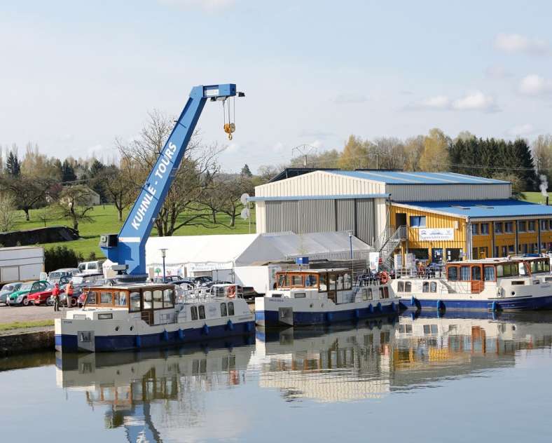 Kuhnle-Tours  Meublé de tourisme canard 1 - marina Kuhnle-Tours