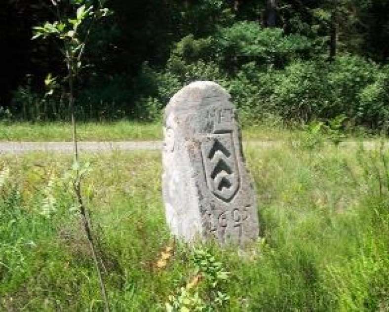 mairie de Philippsbourg  Bornes frontières historiques