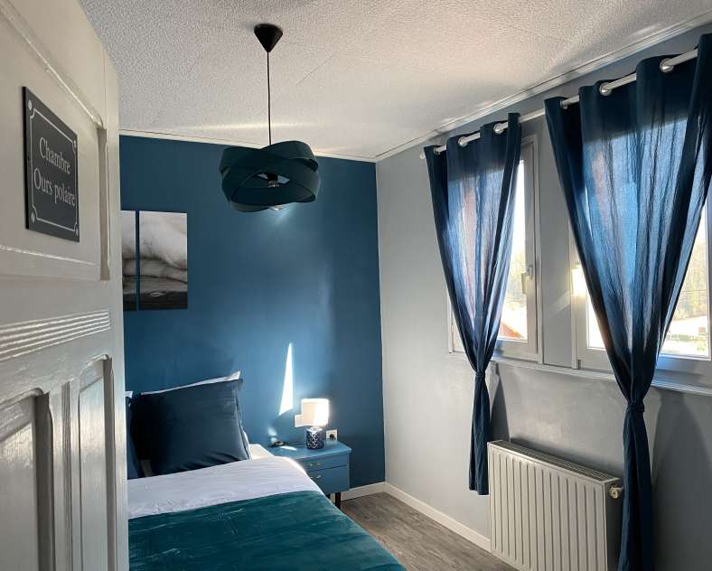 Catherine Henrich Meublé le refuge de l'ours