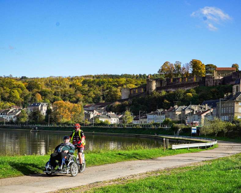 Céline MONTLAUR - Trois Frontières Tourisme Véloroute la voie bleue - Sierck-les-bains - Thionville