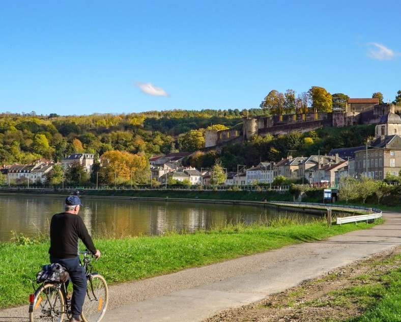 Céline MONTLAUR - Trois Frontières Tourisme Véloroute la voie bleue - Sierck-les-bains - Thionville
