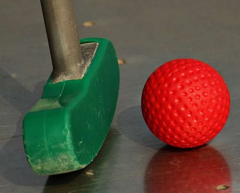 Libre de droit - Pixabay Minigolf