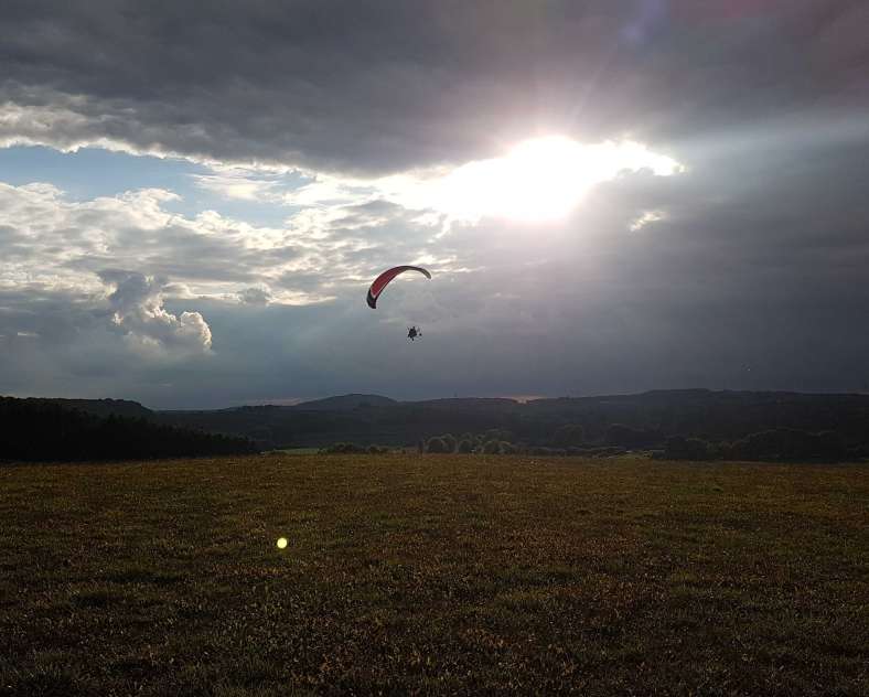 SVal Sarreguemines Tourisme  MosAiles parapente paramoteur