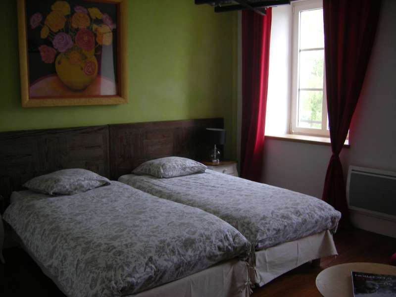 Chambre 2ème étage - Ville de Basse-Rentgen  Gîte - Le Coq