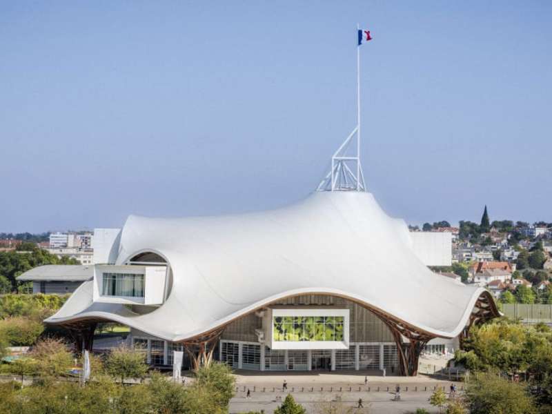 © Shigeru Ban Architects Europe et Jean de Gastines Architectes, avec Philip Gumuchdjian pour la conception du projet lauréat du concours / Metz Métropole / Centre Pompidou-Metz / Photo : 11H45 / Florent Michel Atelier Jeune Public - INTRA - par Marine Chevanse