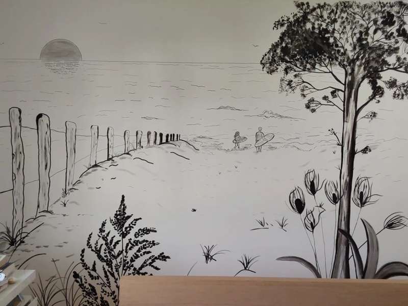 Elle dessine sur les murs Elle dessine sur les murs