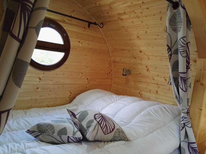 Les amis du lac Hébergement insolite - cabane tonneau