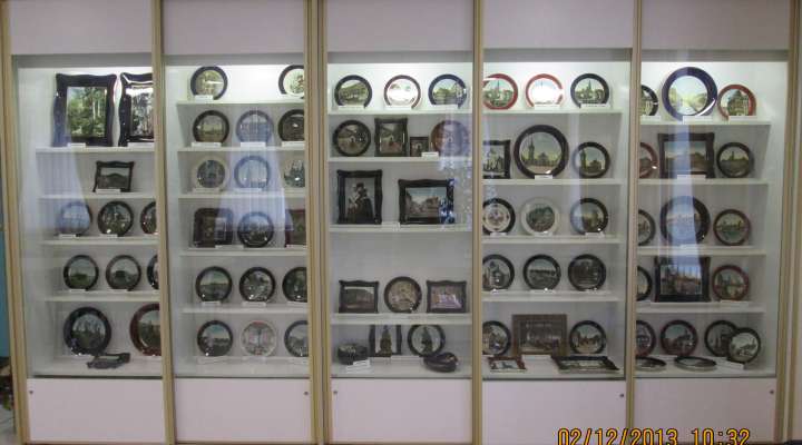 PLATES’ COLLECTION - FRAUENBERG TOWN HALL
